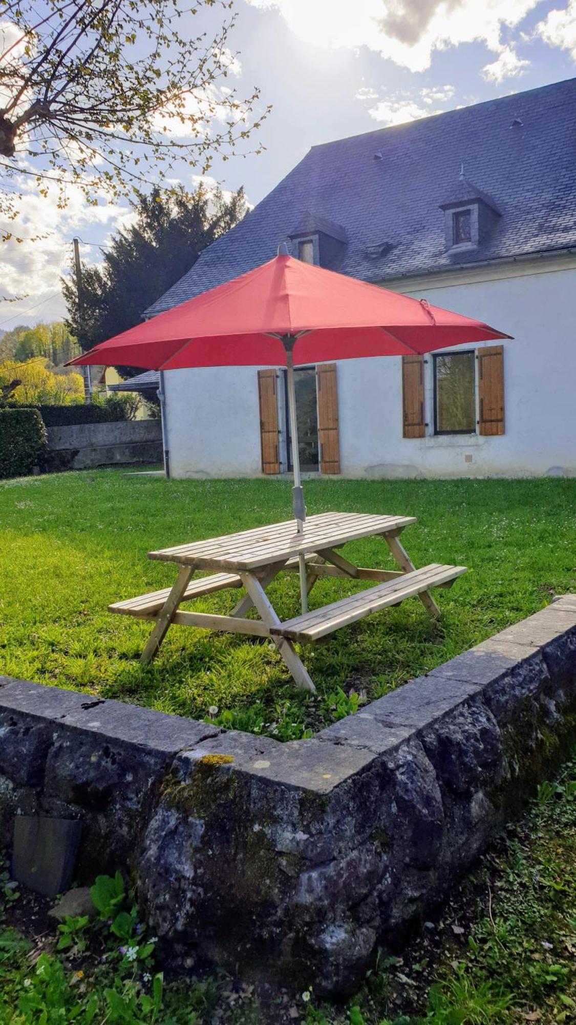 La Bergerie, Maison Spacieuse Avec Grand Jardin, Vue Sur Les Pyrenees Лурд Екстериор снимка